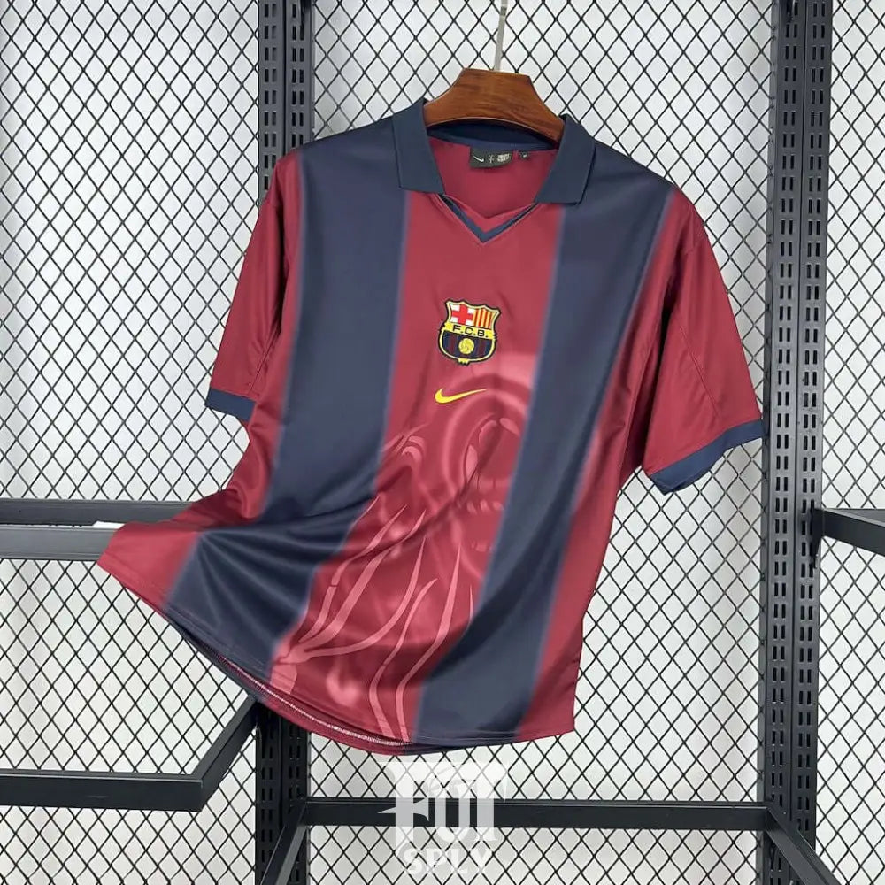 Vintage Barcelona 00/01 jersey - Classic retro football shirt front view