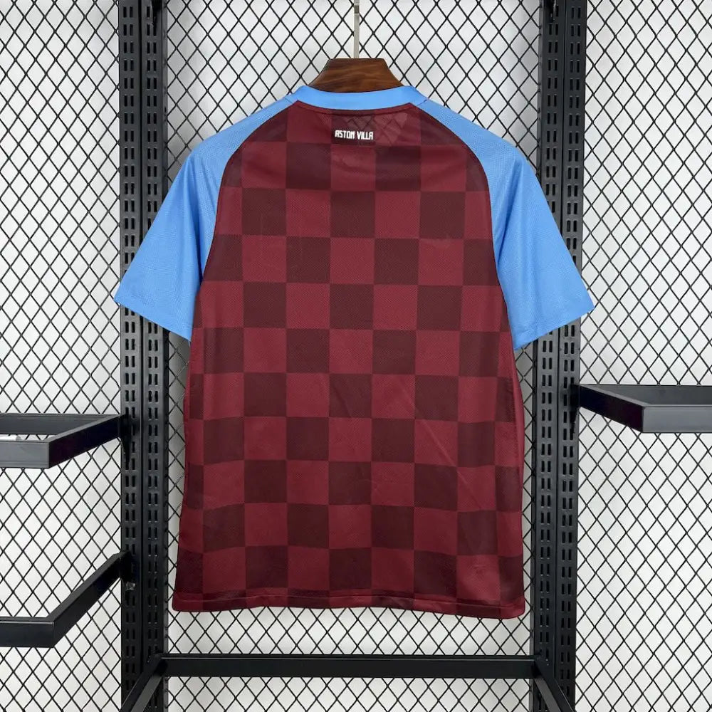 Aston Villa 11/12 Retro Shirt - Close-up of FUTBOLSPLY crest and jersey details