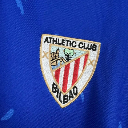 Athletic Bilbao 01/03 Retro Shirt - Close-up of FUTBOLSPLY crest and jersey details