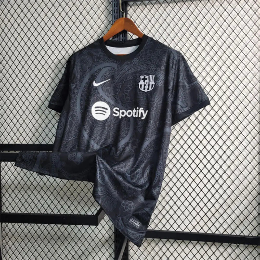Barcelona special edition - Unique design elements and details