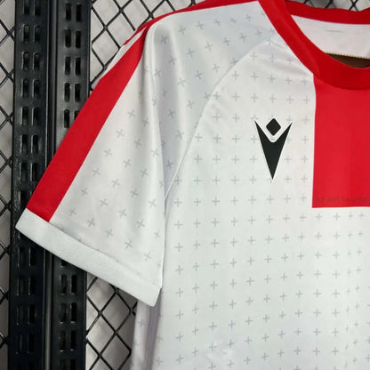 Georgia 24/25 "EURO 2024" Home Jersey - Close-up of FUTBOLSPLY crest and jersey details