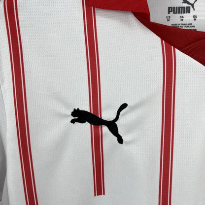 Girona Home Shirt 25/26 - Close-up of FUTBOLSPLY crest and jersey details