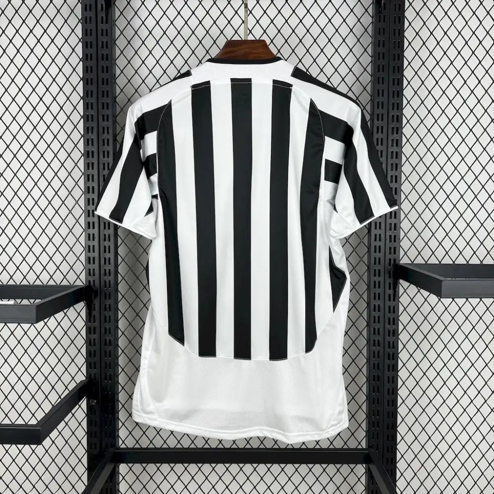 Juventus Retro Shirt 02/03 - Side angle showing authentic Juventus kit design