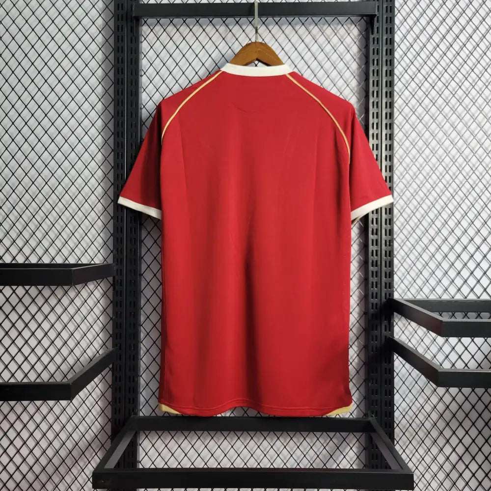 Vintage Manchester United 2006/07 jersey - Back view of authentic retro kit