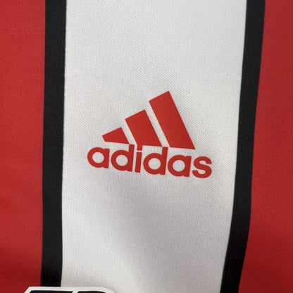 River Plate 03/04 Retro Shirt - Close-up of FUTBOLSPLY crest and jersey details